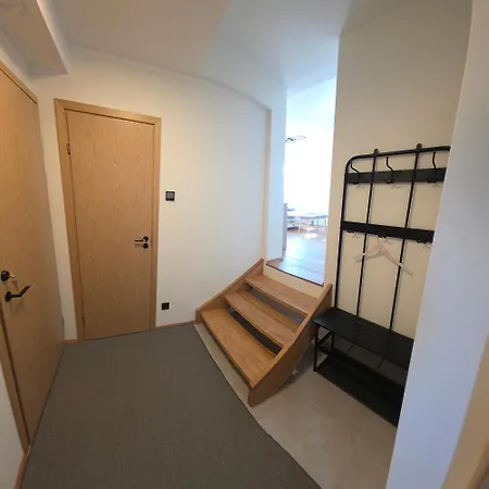 Pihtla Poik Kuelalistemaja #2 *