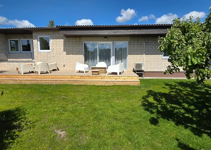 Pihtla Poik Kuelalistemaja #2