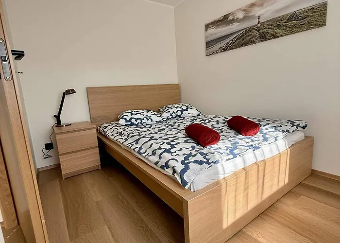 Pihtla Poik Kuelalistemaja #2 Appartement *