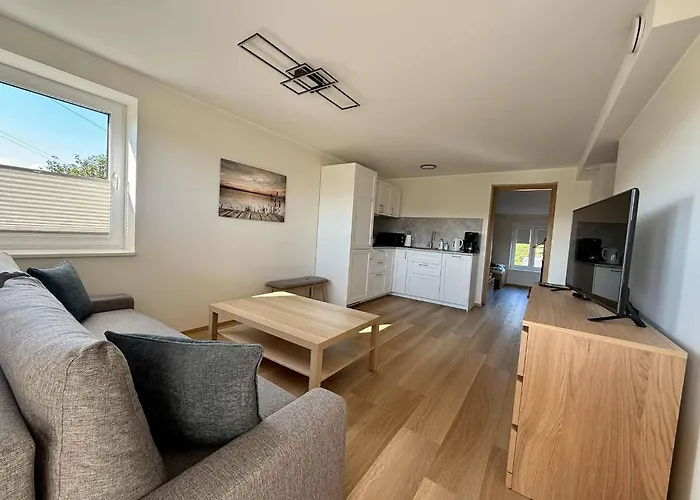 Pihtla Poik Kuelalistemaja #2 Appartement